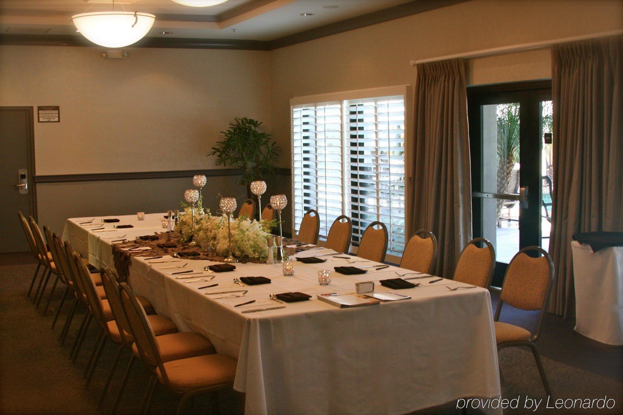 מלון Crowne Plaza Costa Mesa Orange County By Ihg מראה חיצוני תמונה